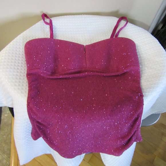 Tank Top Le Chateau size medium-- FIRM PRICE - Picture 9 of 11